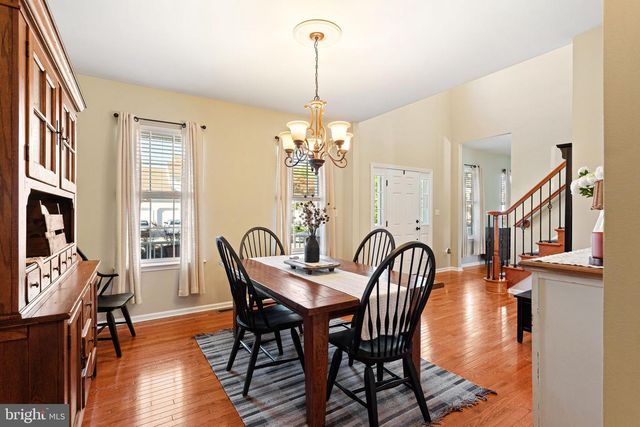 14 HONEYSUCKLE DR, Sewell, NJ 08080