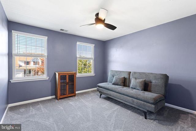 14 HONEYSUCKLE DR, Sewell, NJ 08080