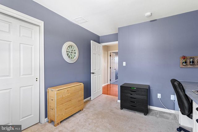 14 HONEYSUCKLE DR, Sewell, NJ 08080