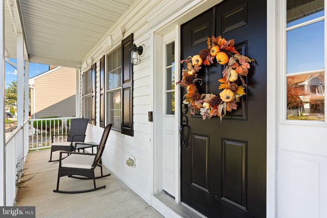 14 HONEYSUCKLE DR, Sewell, NJ 08080