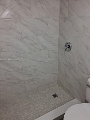 1670 W 42nd St 1670, Hialeah, FL 33012