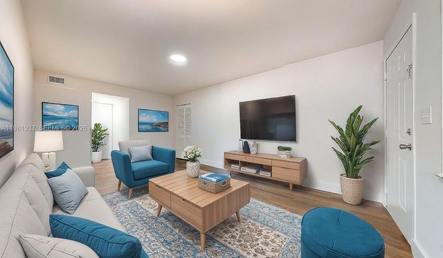 1670 W 42nd St 1670, Hialeah, FL 33012