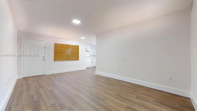 1670 W 42nd St 1670, Hialeah, FL 33012