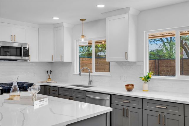 11602 Big TRL, Austin, TX 78759