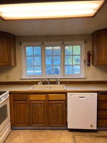 1608 CARR AVENUE, Fairbanks, AK 99709