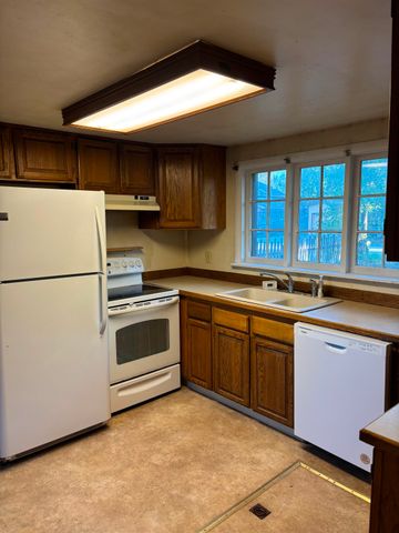 1608 CARR AVENUE, Fairbanks, AK 99709