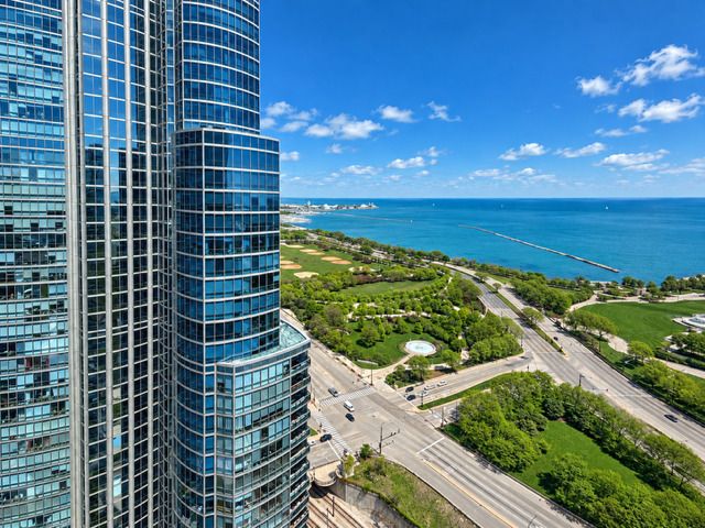 1235 S Prairie Avenue 3509, Chicago, IL 60605