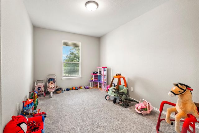 214 Saranac DR, Elgin, TX 78621