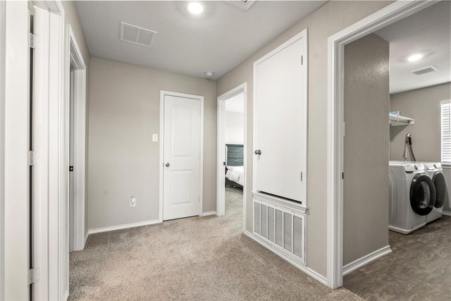 214 Saranac DR, Elgin, TX 78621