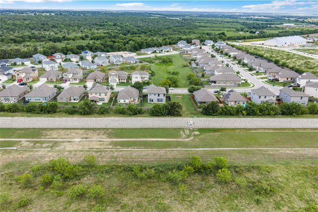 214 Saranac DR, Elgin, TX 78621