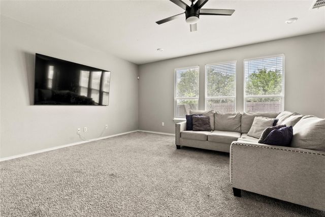 214 Saranac DR, Elgin, TX 78621