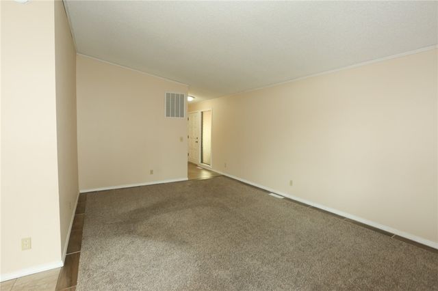 39 Sheneman Drive, Bella Vista, AR 72715