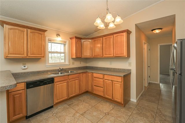 39 Sheneman Drive, Bella Vista, AR 72715