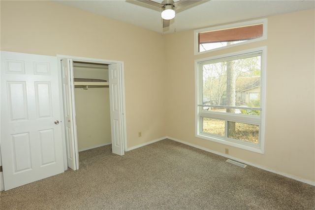 39 Sheneman Drive, Bella Vista, AR 72715