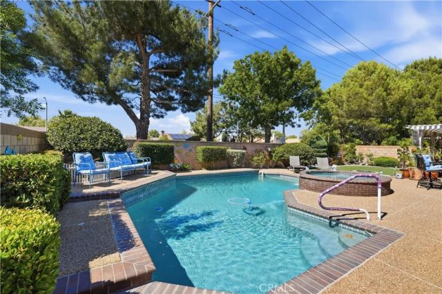 2825 Legends, Lancaster, CA 93536