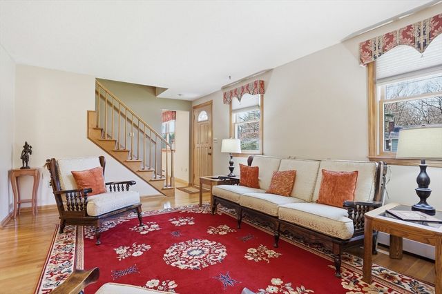 110 Starr Ave, Tewksbury, MA 01876