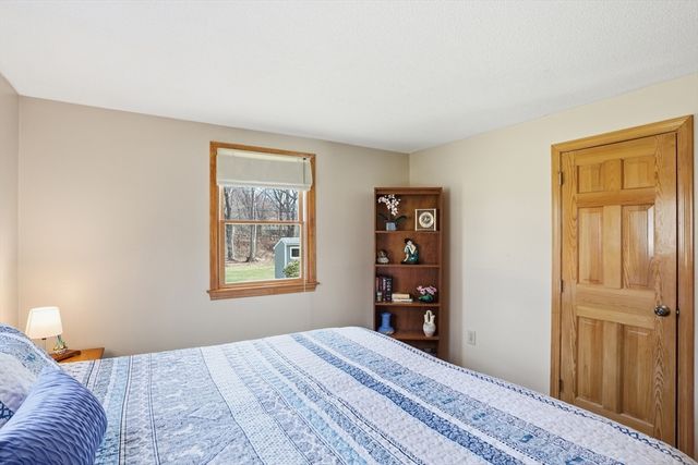 110 Starr Ave, Tewksbury, MA 01876
