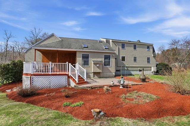 110 Starr Ave, Tewksbury, MA 01876