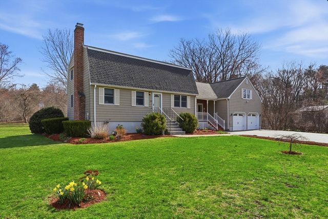 110 Starr Ave, Tewksbury, MA 01876