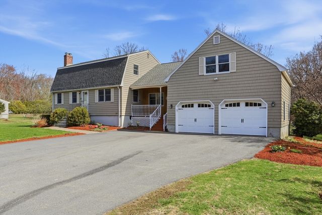 110 Starr Ave, Tewksbury, MA 01876