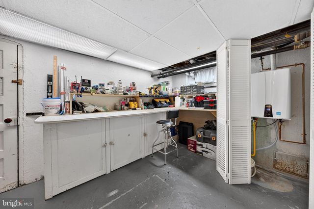 2051 W LIVINGSTON ST, Allentown, PA 18104