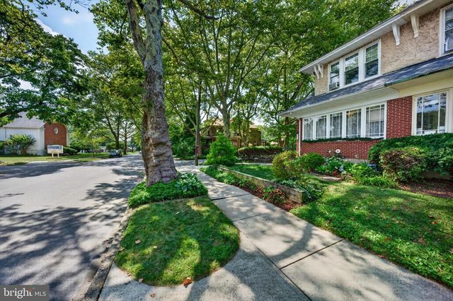2051 W LIVINGSTON ST, Allentown, PA 18104