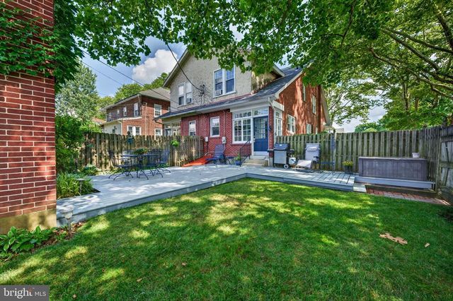 2051 W LIVINGSTON ST, Allentown, PA 18104