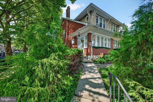 2051 W LIVINGSTON ST, Allentown, PA 18104