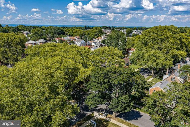 2051 W LIVINGSTON ST, Allentown, PA 18104