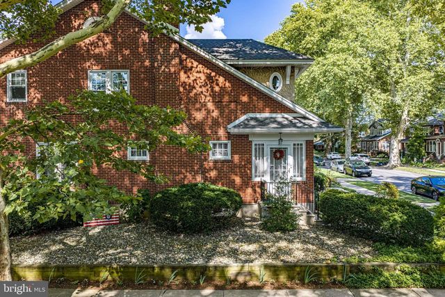 2051 W LIVINGSTON ST, Allentown, PA 18104