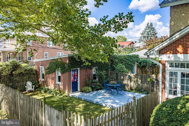 2051 W LIVINGSTON ST, Allentown, PA 18104