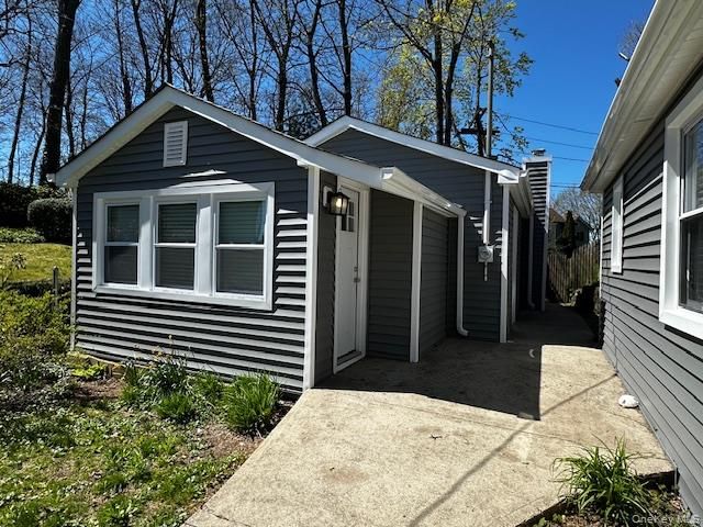 21 West Drive, Port Washington, NY 11050