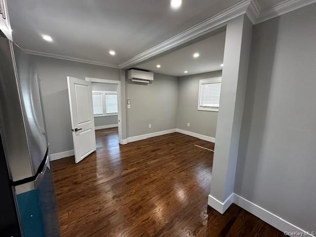 21 West Drive, Port Washington, NY 11050