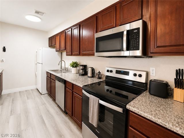 5026 River Glen Drive 162, Las Vegas, NV 89103