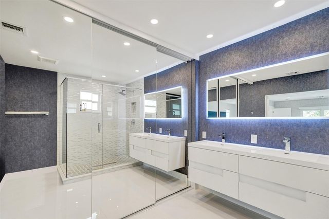 5821 NE 20TH TER, Fort Lauderdale, FL 33308