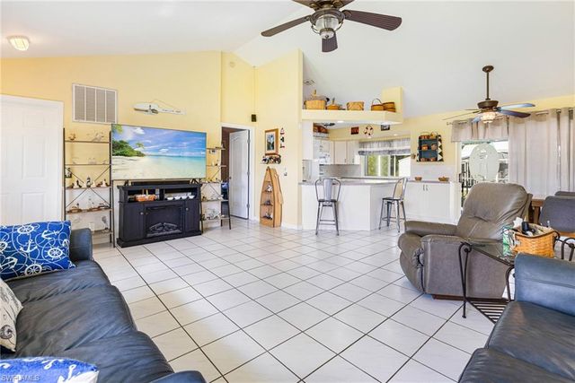 8241 Albatross RD, Fort Myers, FL 33967