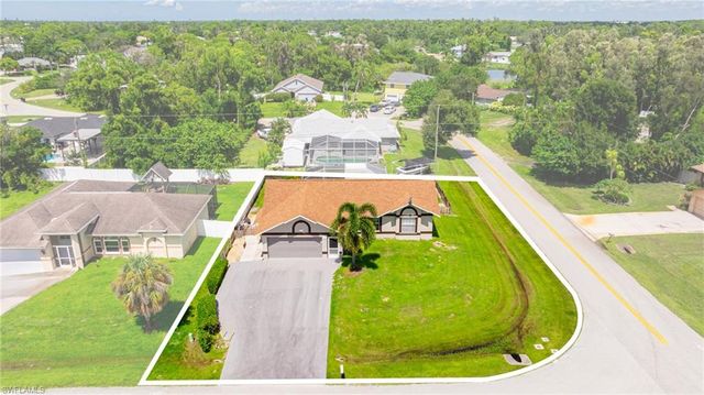 8241 Albatross RD, Fort Myers, FL 33967