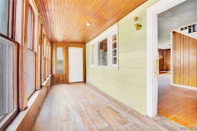 240 East Street, Buffalo, NY 14207