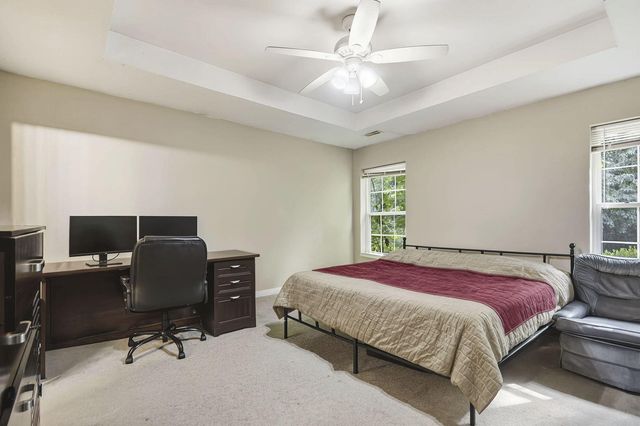1616 SECRETARIAT DR, Columbia, MO 65202