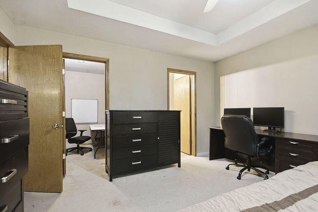 1616 SECRETARIAT DR, Columbia, MO 65202