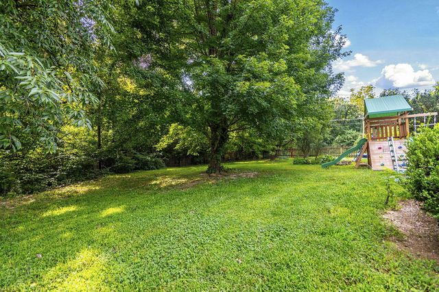 1616 SECRETARIAT DR, Columbia, MO 65202