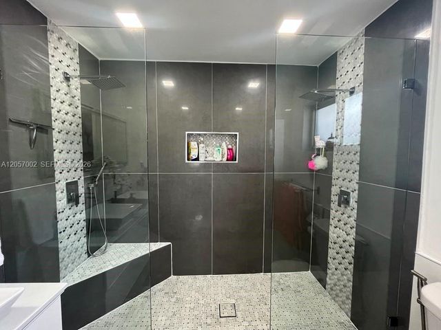 8864 NW 110th St 8864, Hialeah Gardens, FL 33018