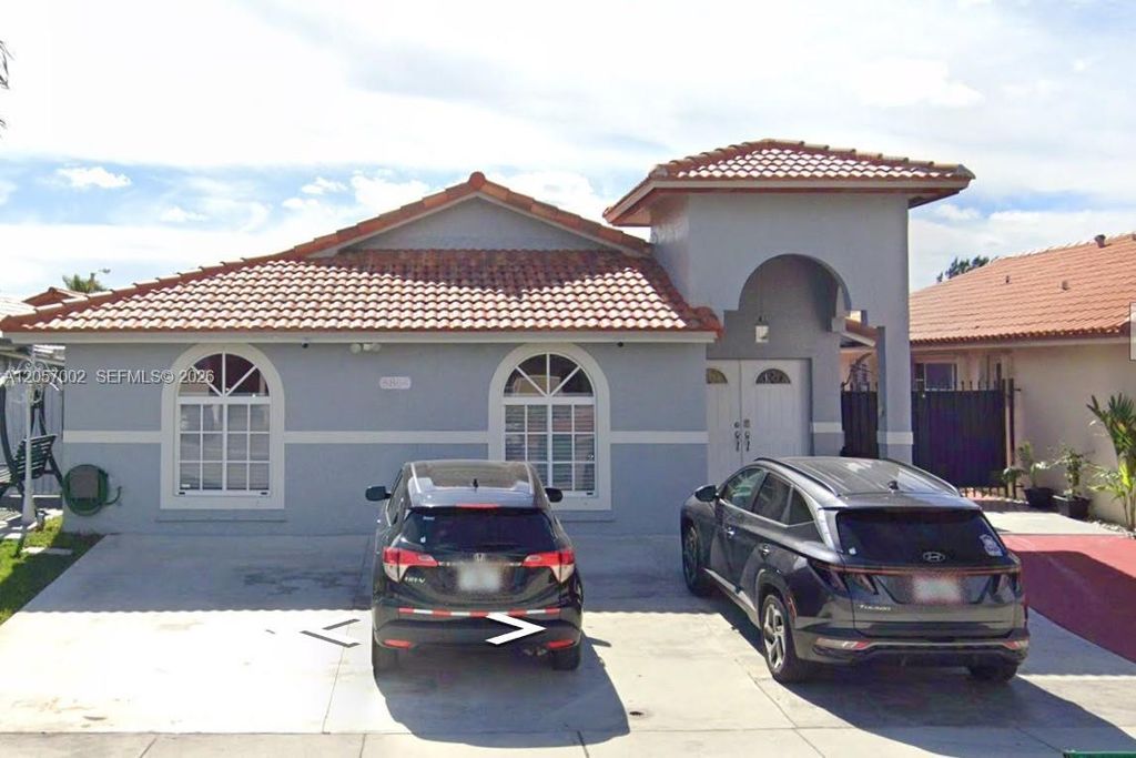 8864 NW 110th St 8864, Hialeah Gardens, FL 33018