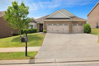 194 Meandering Dr, Lebanon, TN 37090