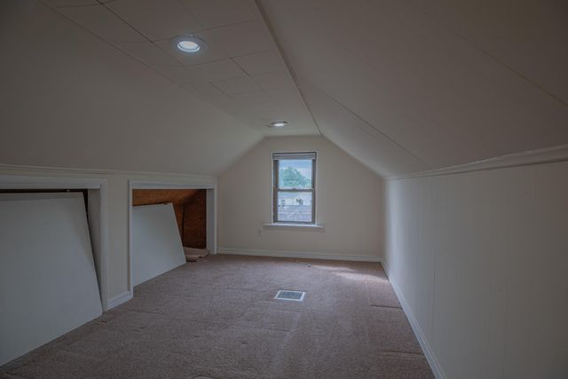 2883 Madison Avenue, Latonia, KY 41015