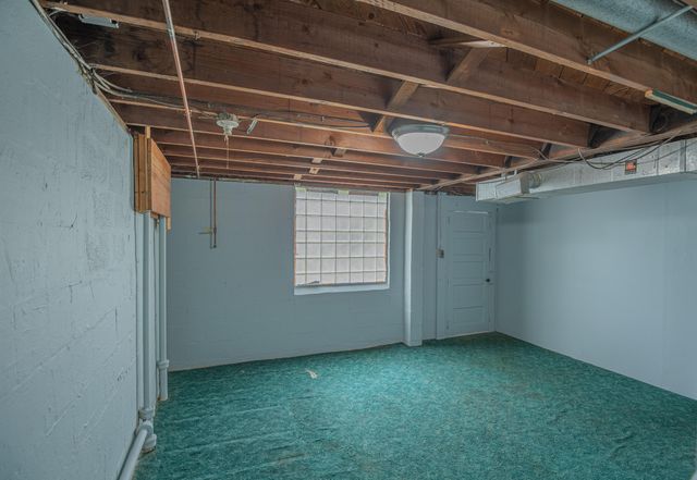 2883 Madison Avenue, Latonia, KY 41015