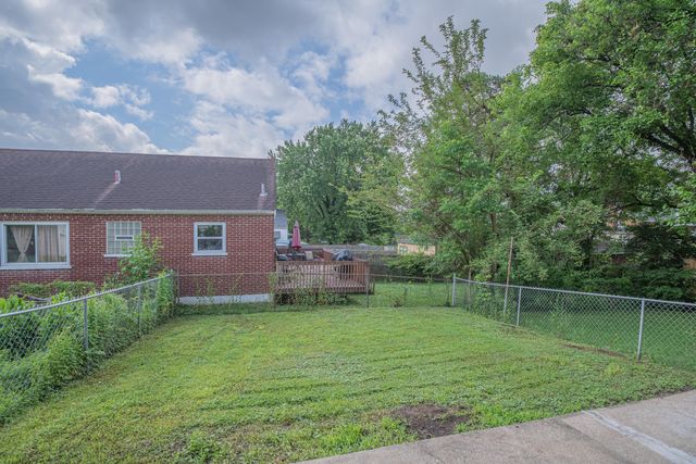 2883 Madison Avenue, Latonia, KY 41015