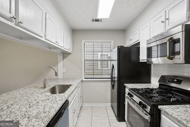 819 Arbor Hill Drive, Stone Mountain, GA 30088