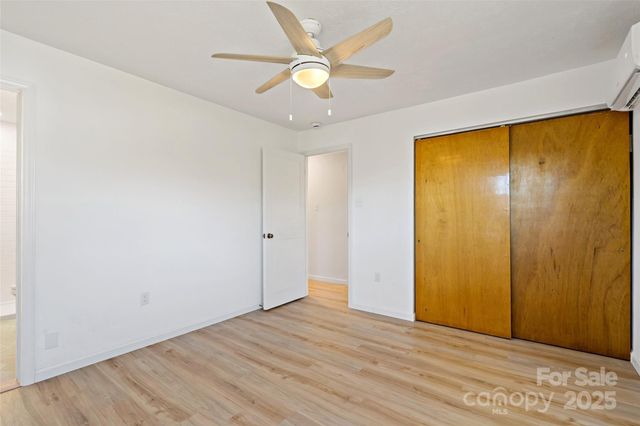 29 Alexander Street, Black Mountain, NC 28711