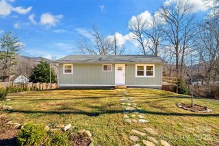 29 Alexander Street, Black Mountain, NC 28711